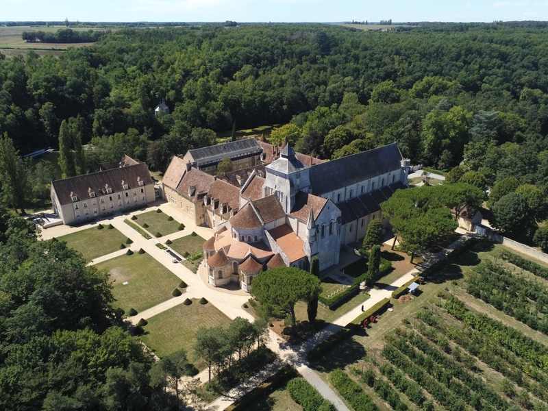 Abbaye NotreDame de Fontgombault Wivisites